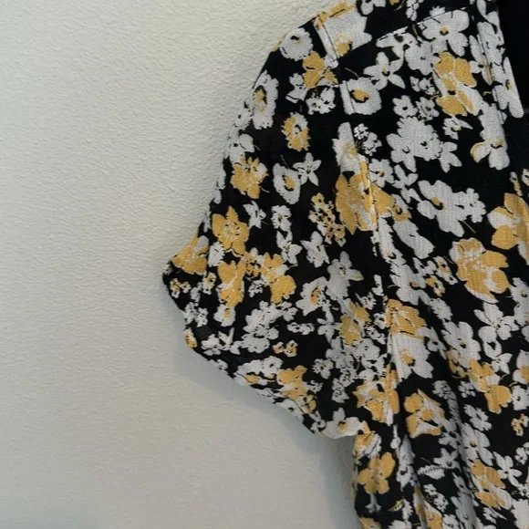 Ambercrombie & Fitch floral dress - Picture 4 of 8